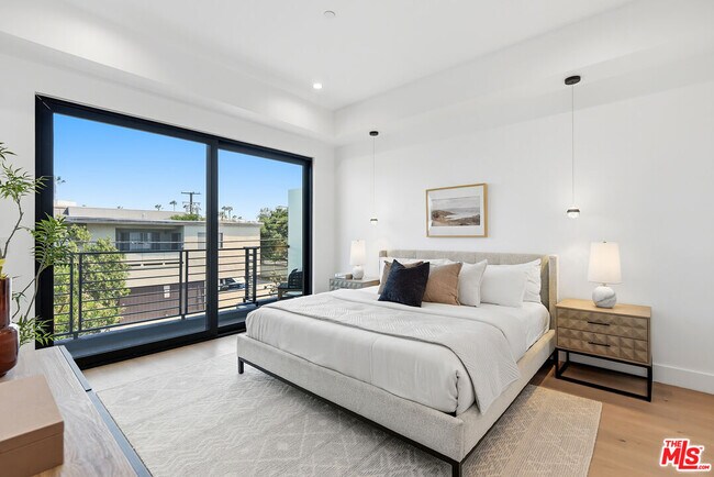 Building Photo - 4095 Sawtelle Blvd