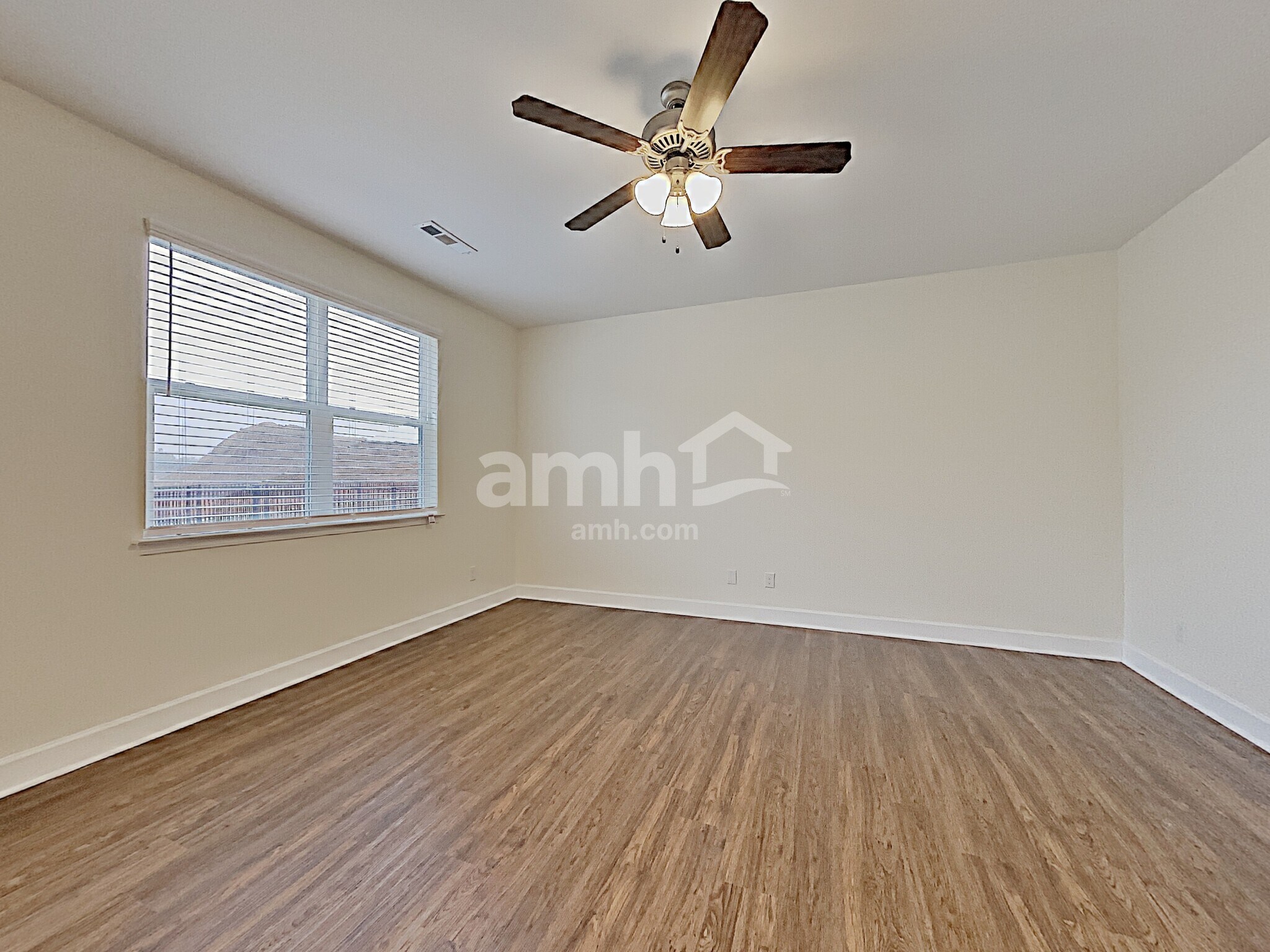 Building Photo - 4900 Chutney Dr