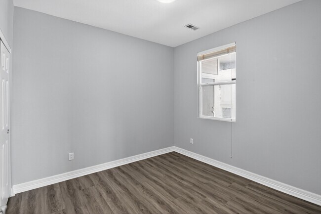 Building Photo - 17381 Waterhouse Cir