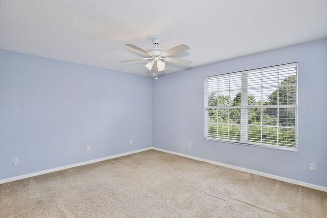 Building Photo - Beautiful 2/2.5 Townhome in the Gated Community of Waterford Villas - East Orlando is Available Now!