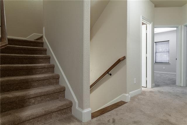 Building Photo - 1805 Desoto Dr