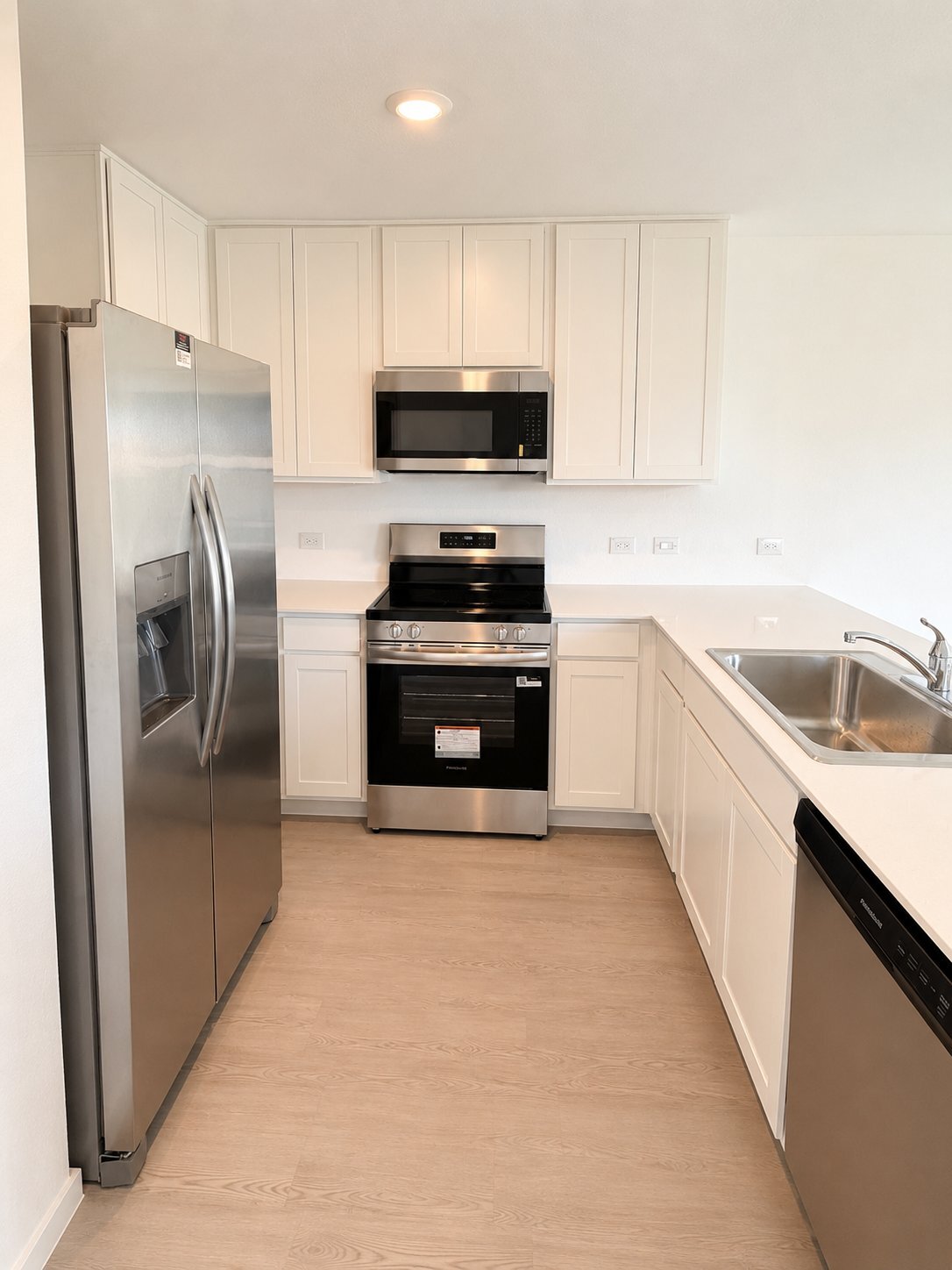 Building Photo - 427 Bower Dr