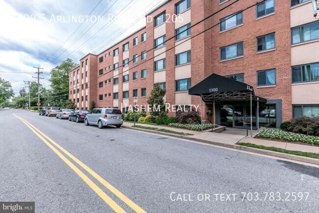 Building Photo - 1300 S Arlington Ridge Rd