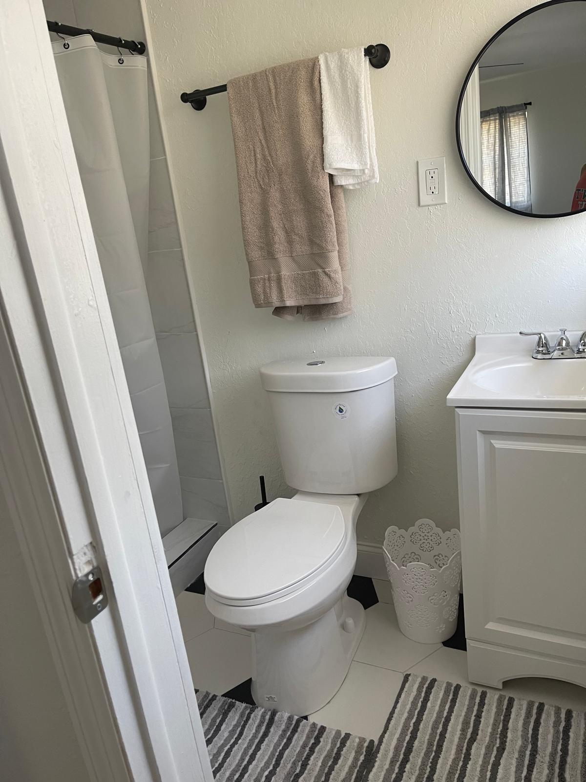 Building Photo - 2265 Dolphin Rd