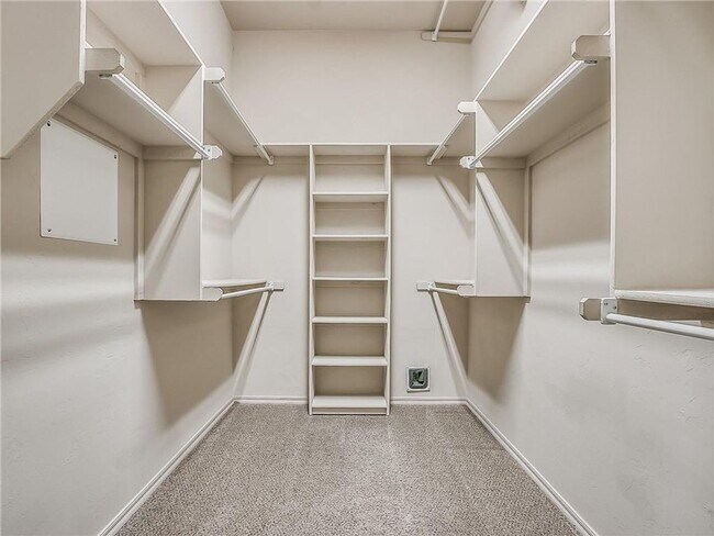 Building Photo - Lone Oak Lakes - Deer Creek Schools - 3 Bed | 2.5 Bath | 3 Car Garage | Bonus Room | Storm Shelte...