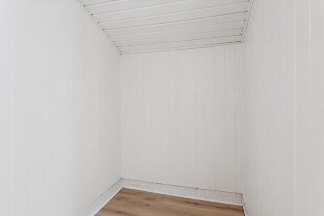 Building Photo - 13A Colberts Ln