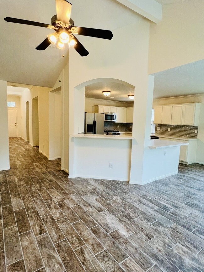 Building Photo - 6010 Forest Plaza Ct