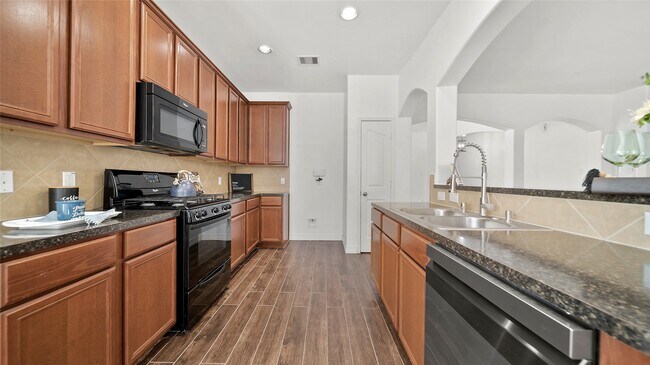 Building Photo - 6439 Brimridge Ln
