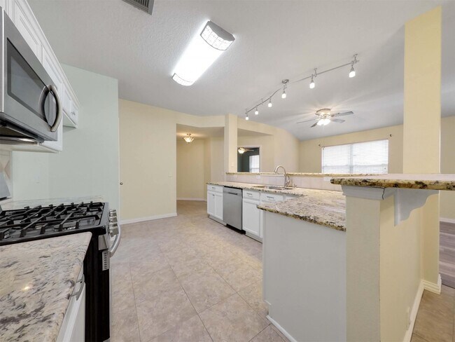 Building Photo - 4927 Deep Glen Ln