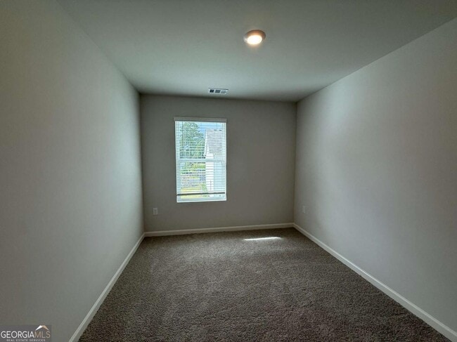 Building Photo - 1 Silverbell Ln NW