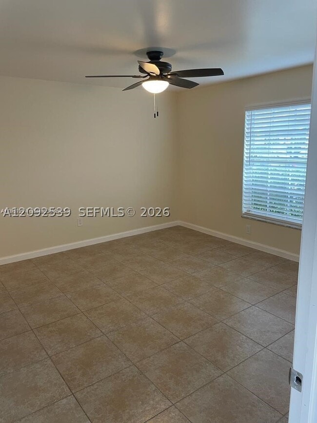 Building Photo - 9601 W Heather Ln