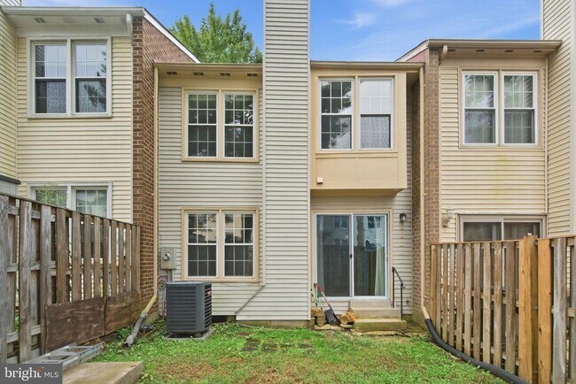 Building Photo - 12120 Stoneford Dr