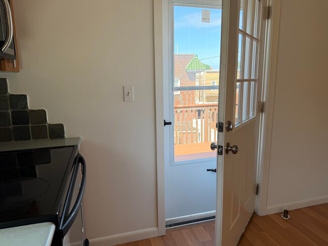 Building Photo - 119 Marsellus Pl
