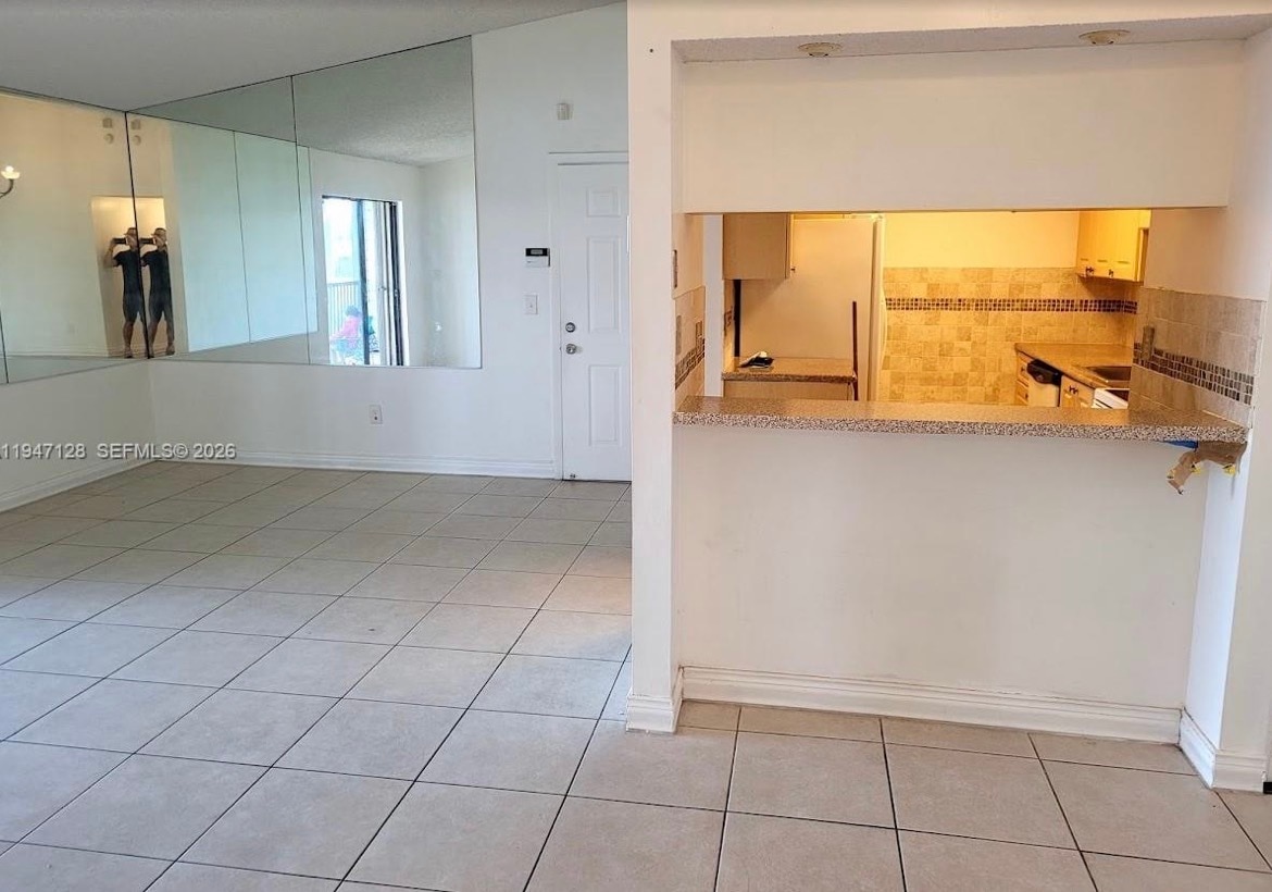 Building Photo - 468 NE 206th Ln