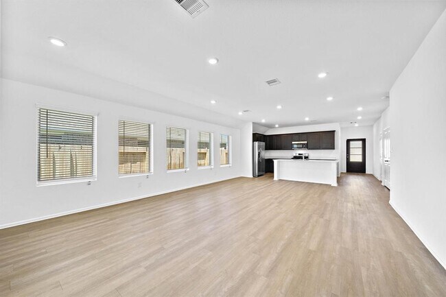 Building Photo - 5014 Viridian Forrest Dr