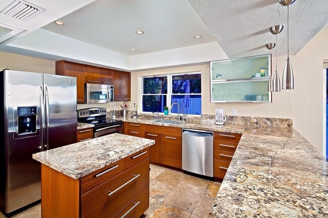 Building Photo - 4539 E Karen Dr