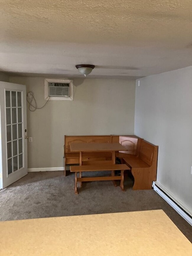 Building Photo - 203 1st St