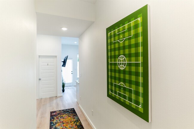 Building Photo - 4303 Chester St