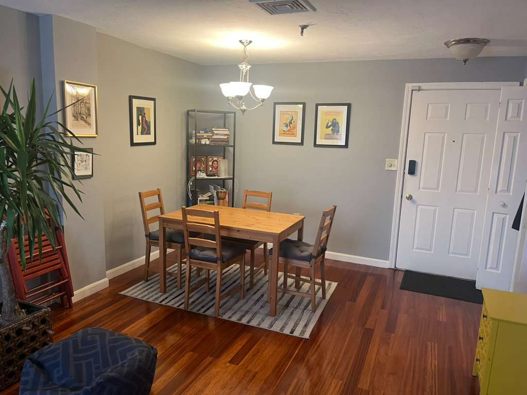 Building Photo - 230 Willard St