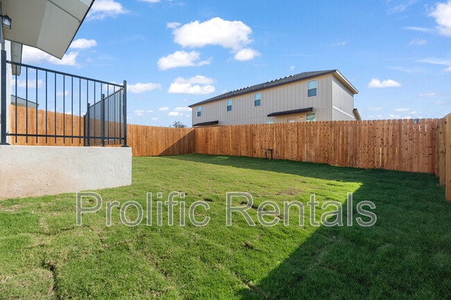 Building Photo - 106 Levi Ct