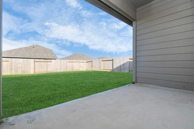 Building Photo - 40427 Basalt Elm Rd