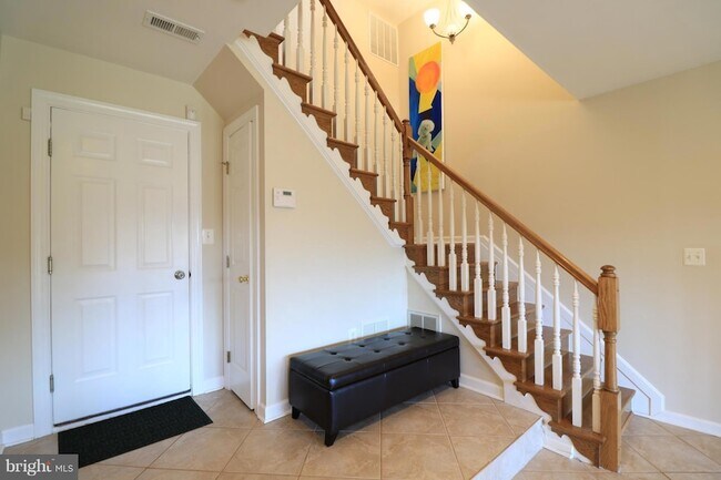 Building Photo - 13539 Flowerfield Dr