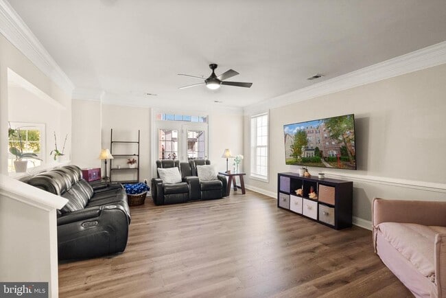 Building Photo - 2238 Margraf Cir