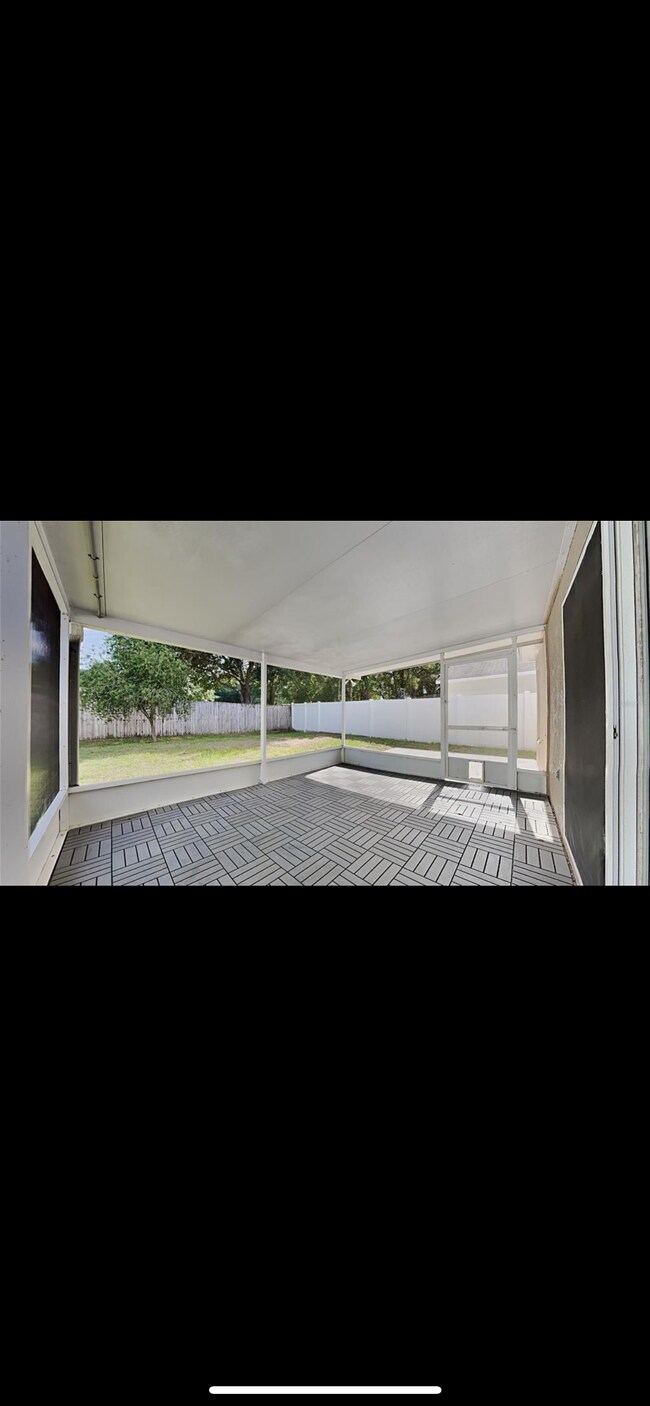 Building Photo - 30831 Midtown Ct