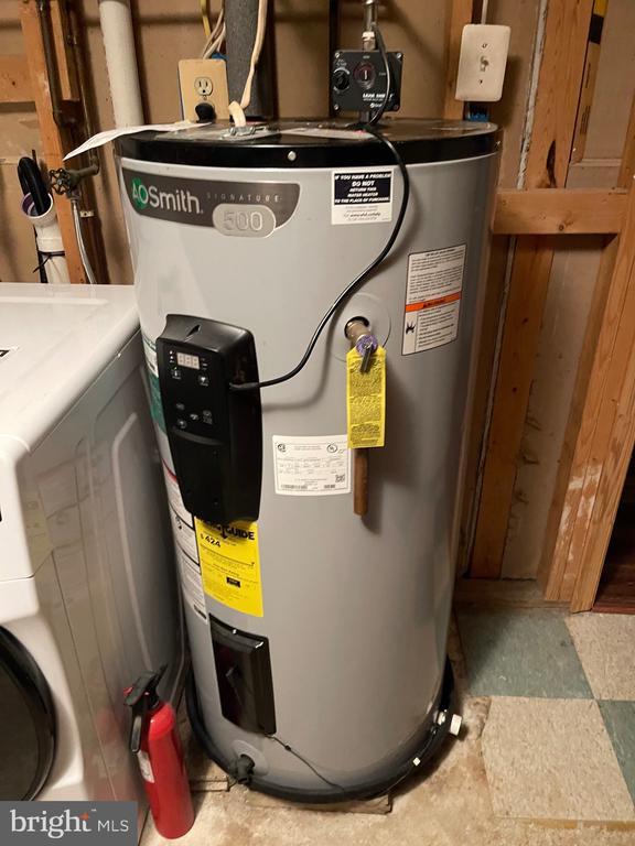 Building Photo - 2313 Westport Ln