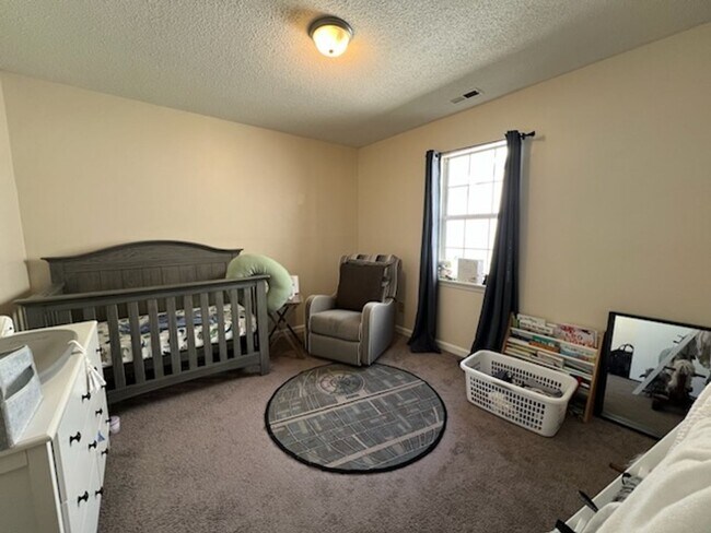 Building Photo - 3002 E Windgate Ct