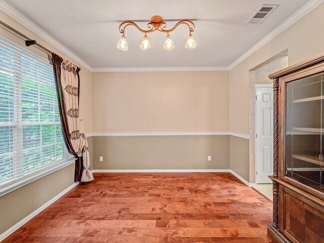 Building Photo - 13444 Bavarian Dr