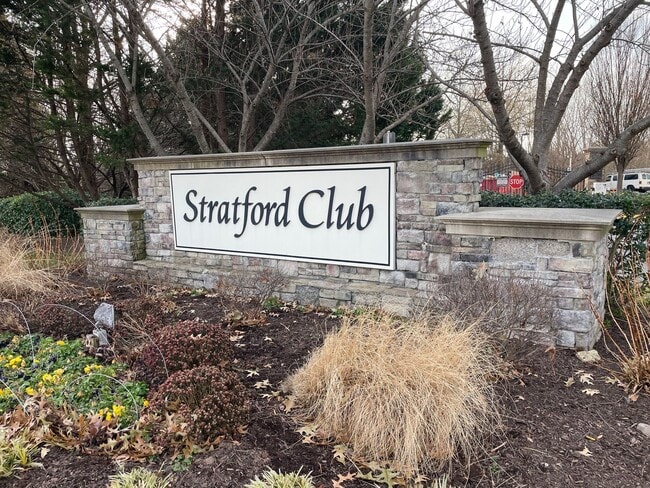 Building Photo - Stunning 3 Bed 2 Bath Condo In Amenity-rich Westchester At Stratford