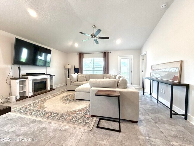 Building Photo - 3085 Laurel Springs Dr
