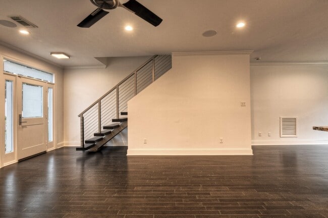 Building Photo - 5912 Auden St