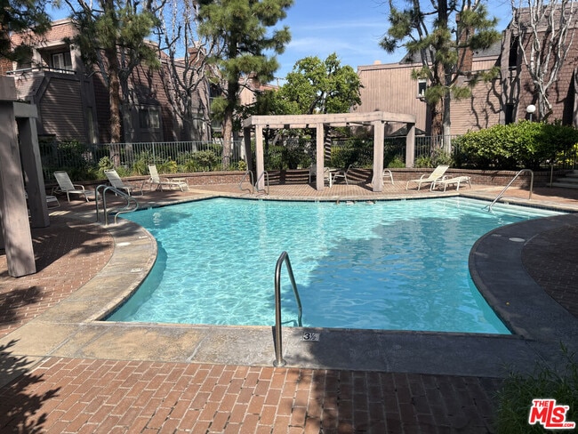 Building Photo - 4541 Alla Rd