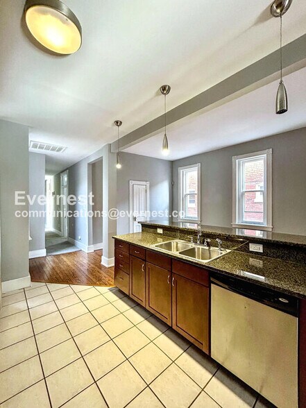 Building Photo - 2034 W Grace St