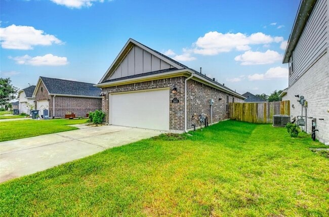 Building Photo - 31619 Heguy Pass