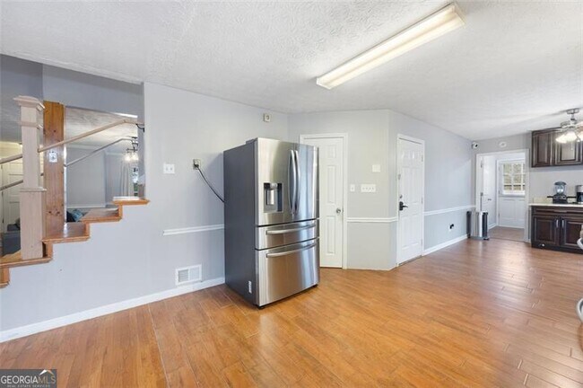 Building Photo - 135 Cowan Trail