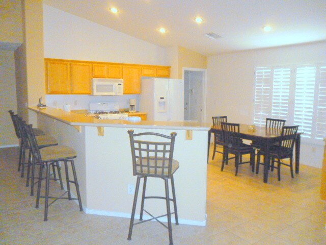 Building Photo - Spacious Single Story in Henderson