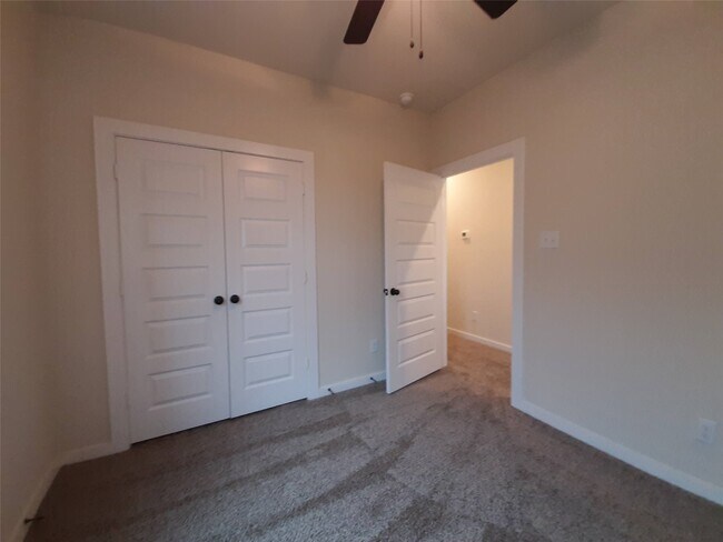 Building Photo - 25539 Starling Ln