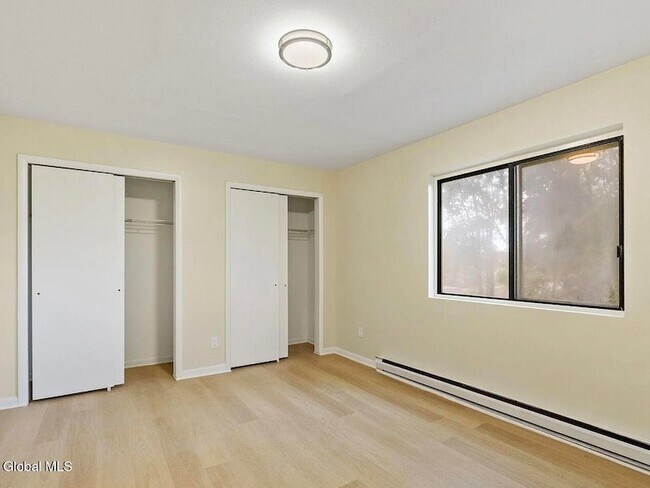 Building Photo - 19 Harvest Way