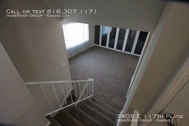 Building Photo - 3 br / 2 ba ready for immediate move in!