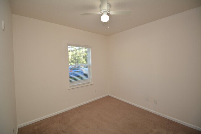 Building Photo - "Charming 3-Bedroom Condo Haven in St. Aug...