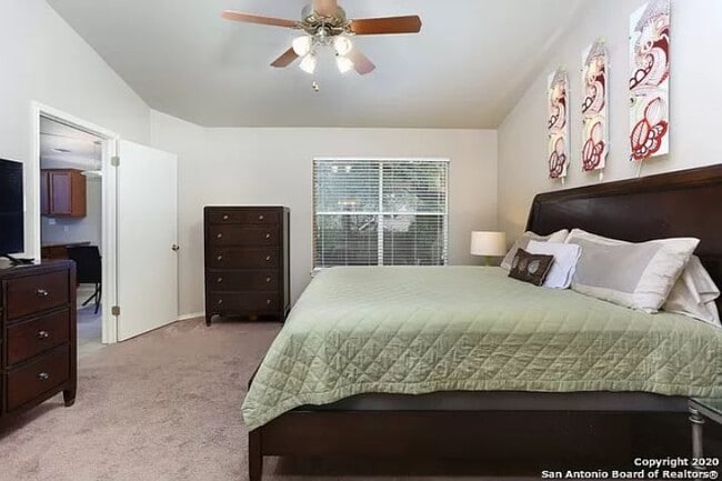 Building Photo - 5739 cedar
