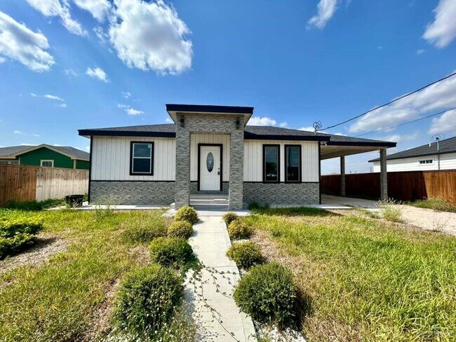 Primary Photo - 14 N 109th St