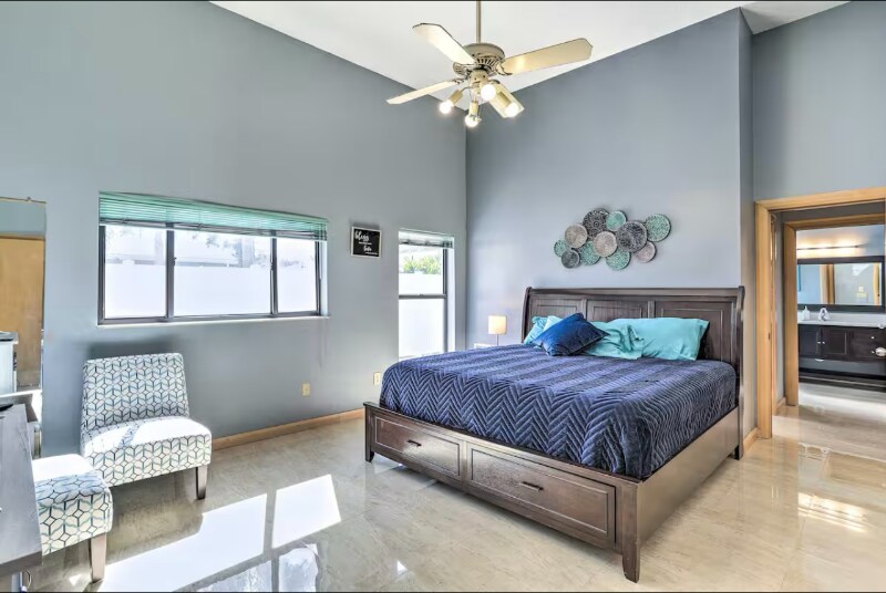 Building Photo - 10830 Oakdale Terrace