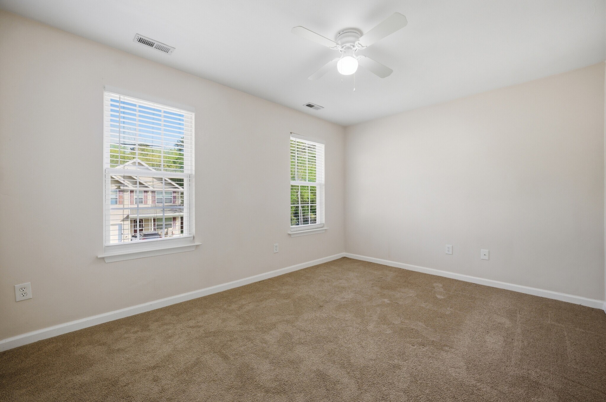 Building Photo - 5109 James St