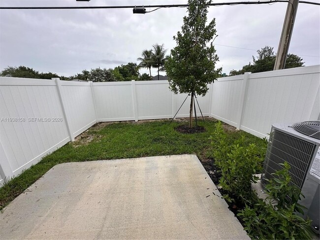 Building Photo - 389 NW 10th St