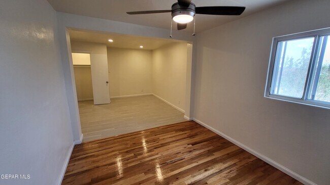 Building Photo - 3531 Harrison Ave