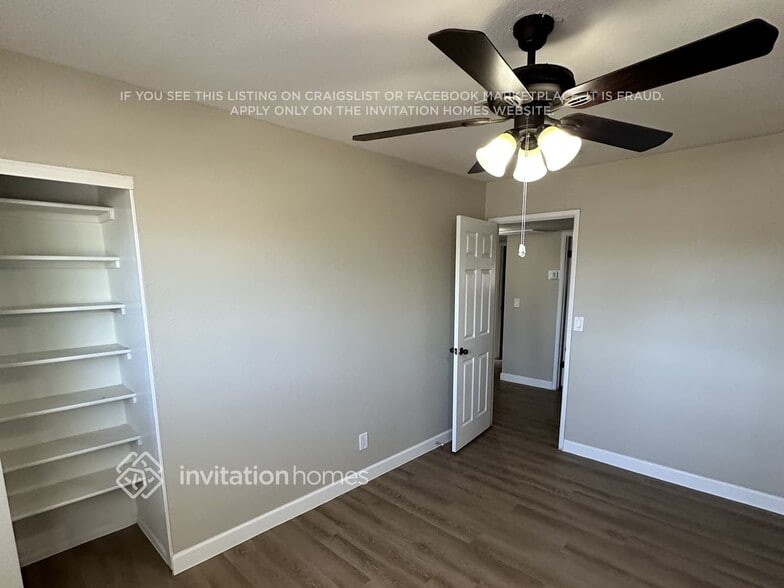 Building Photo - 12214 N Escobar Way